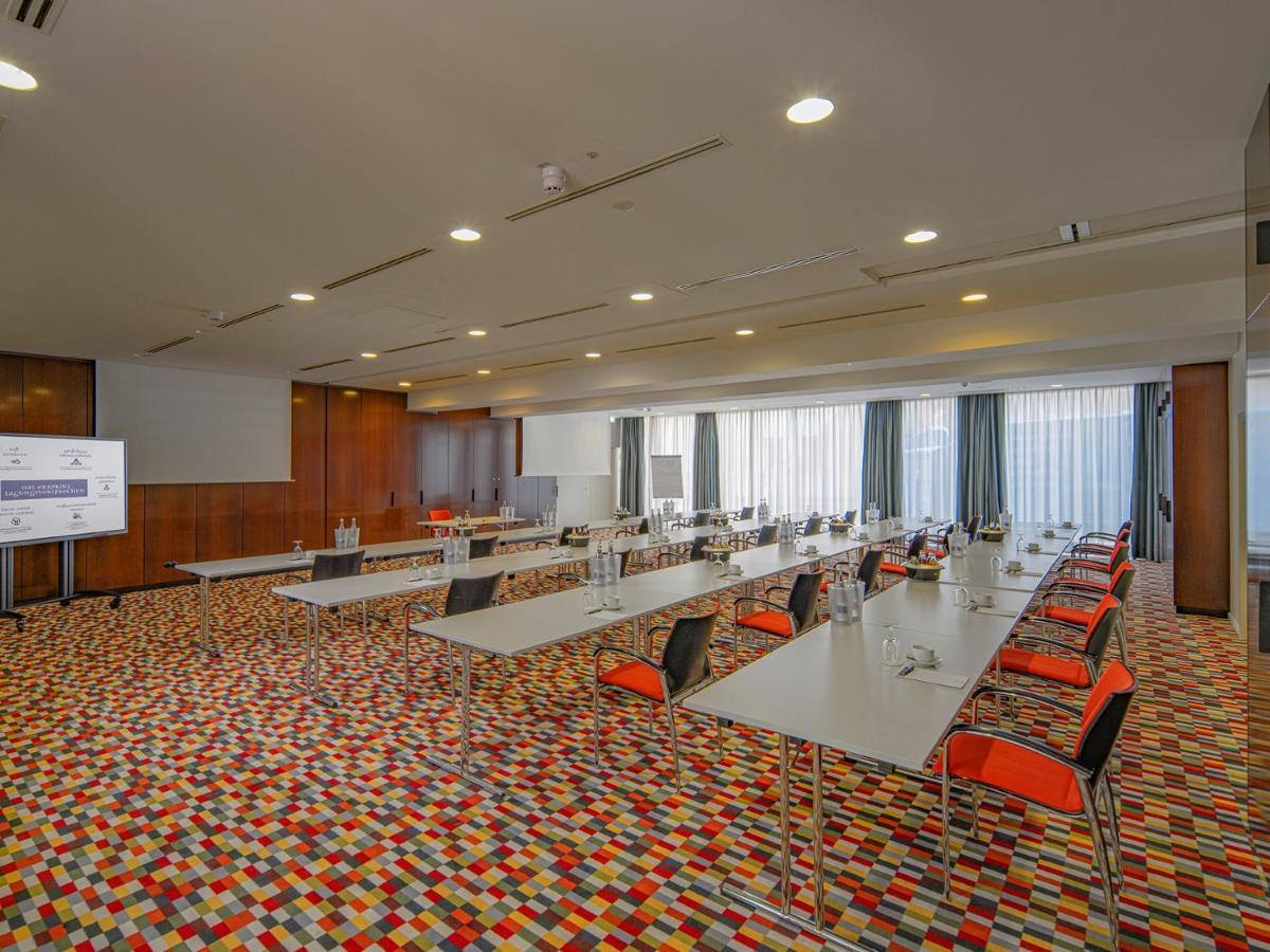 Hotel-Restaurant Erbprinz Ettlingen Exterior photo Meeting room